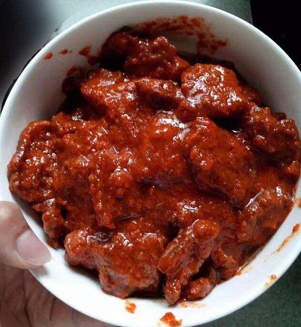 失传已久传统美食“私房名菜坛子肉”，原滋原味辣到爽！